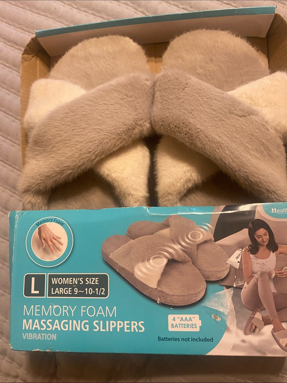 Memory Foam Massaging Women's Slippers - Beige/Cream